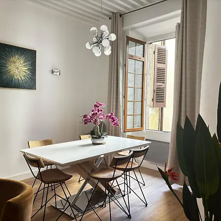 Apartment De Charme Avec Sauna Annecy